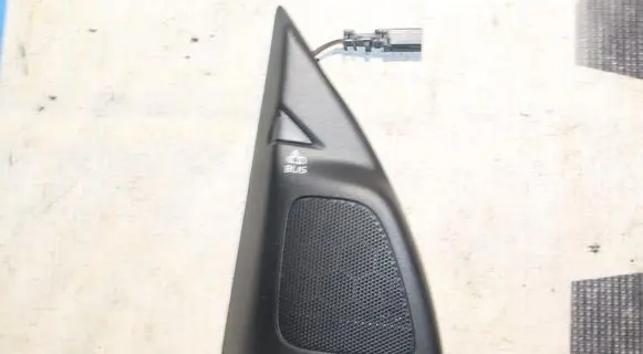 Volvo S60 Dash center speaker trim cover 30781067
