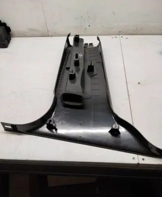 Volvo XC60 (B) pillar trim (bottom) 6841932 3721219