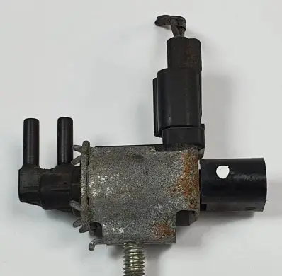 Ford Focus Valve vacuum 4M5G-9A500-NB