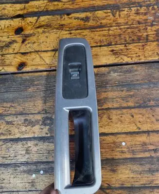 Volvo V50 Front door interior handle 