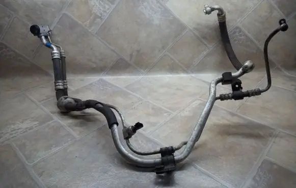 KIA Ceed Air conditioning (A/C) pipe/hose
