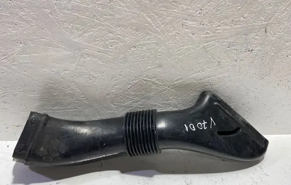 Volvo V70 Air intake duct part 9475236