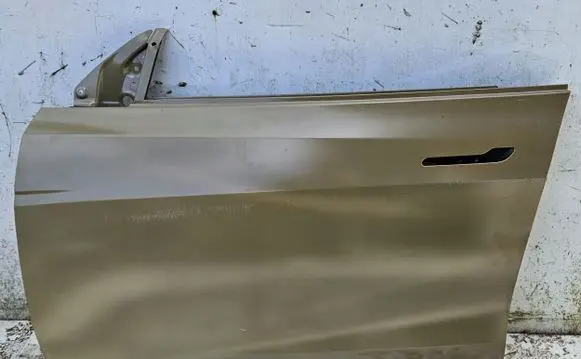 Tesla Model Y Front door 14935700D
