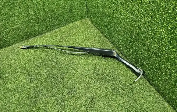 Volkswagen Crafter Front wiper blade arm A0018205944