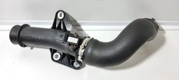 Audi A4 S4 B8 8K Intercooler hose/pipe 8K0145673E 8K0145673R 8K0145737H