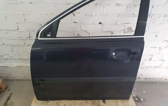 Volvo XC90 Front door 46546