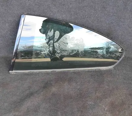 BMW 3 E92 E93 Rear side window 43R001025