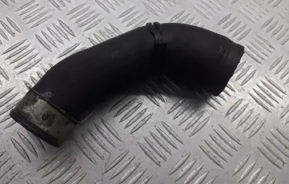 Volkswagen Polo IV 9N3 Intercooler hose/pipe