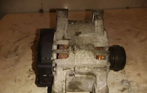 Volvo S60 Generator/alternator 31285399