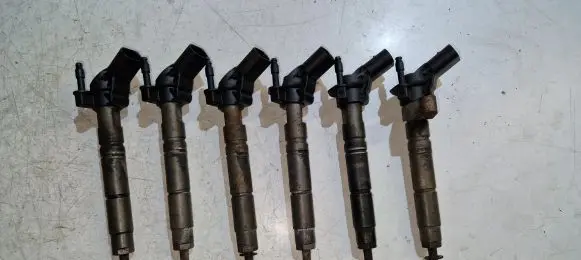 Mercedes-Benz E W212 Fuel injectors set A6420700587