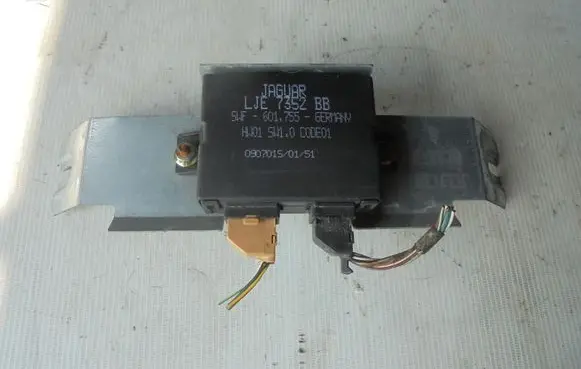 Jaguar XK8 - XKR Parking PDC control unit/module LJE