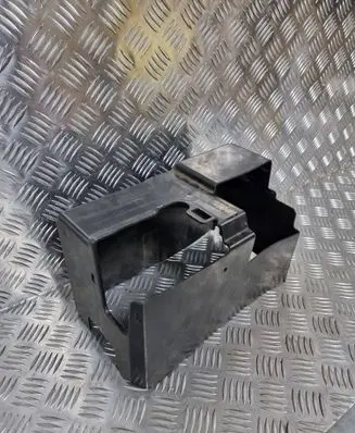 Battery box tray