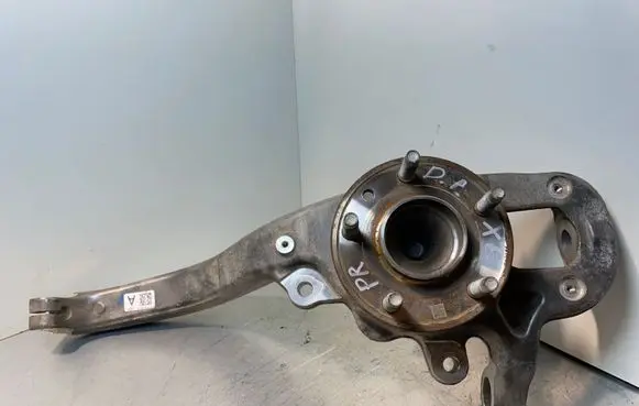 Jaguar XE Front wheel hub GX733K185AB
