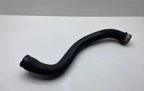 Mercedes-Benz C W204 Engine coolant pipe/hose A2045010582