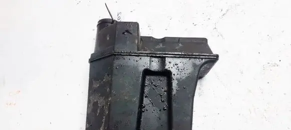Vacuum air tank