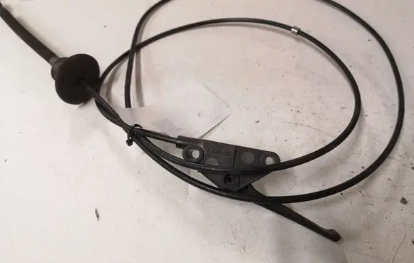 Peugeot 407 Engine bonnet (hood) release handle