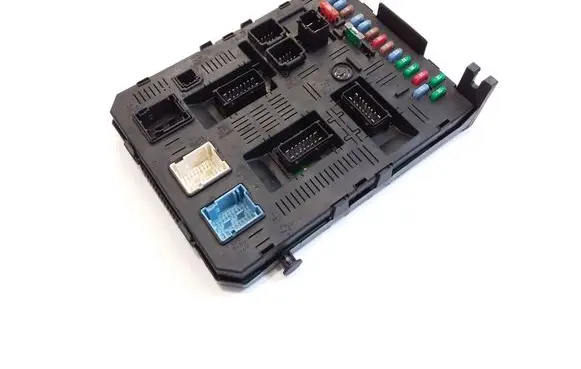 Peugeot 407 Comfort/convenience module 9661940180 BSI2004H02