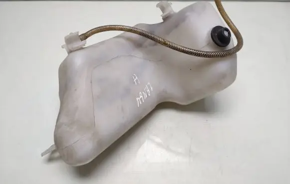 Mercedes-Benz E W211 Windshield washer fluid reservoir/tank 2118602260