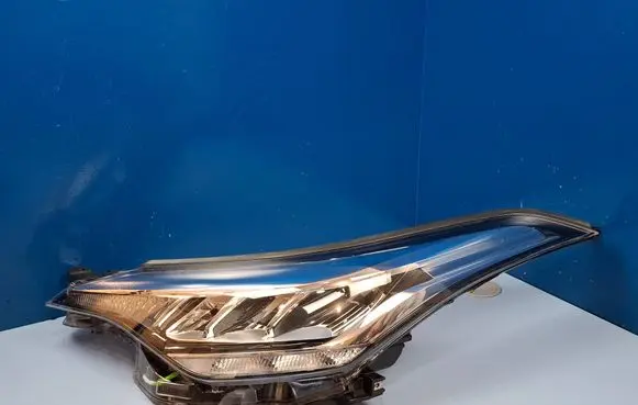 Toyota C-HR I Headlight/headlamp 81150F4180 18679F