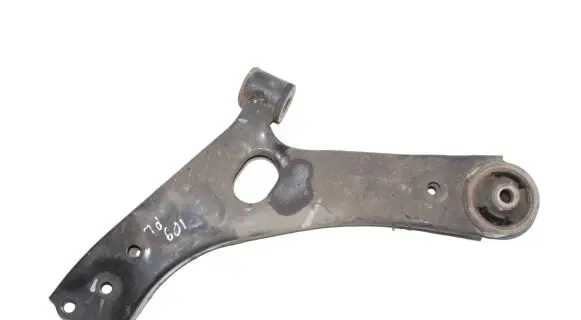 KIA Sportage Front lower control arm/wishbone