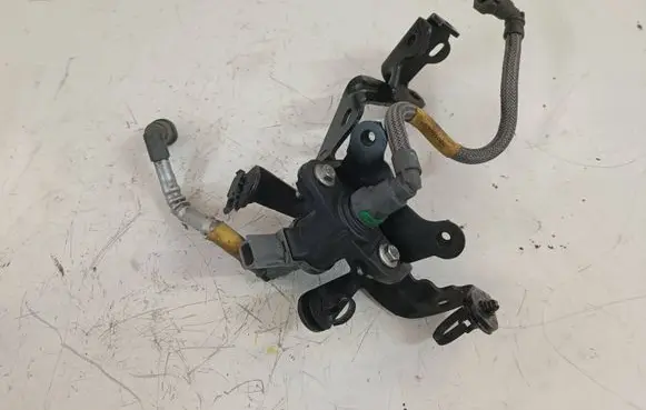 Renault Master III Electromagnetic valve 208853765R 8200806676 8200971654