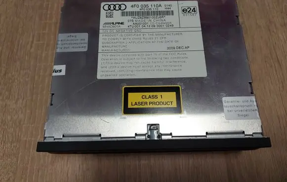 Audi A6 S6 C6 4F CD/DVD changer 4F0035110A