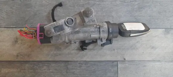 Audi A4 S4 B7 8E 8H Ignition lock 4B0905851P