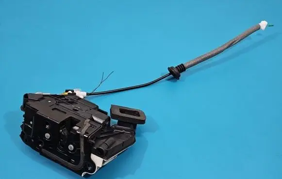 Skoda Octavia Mk3 (5E) Front door lock 5E1837016A IMPRK1519621