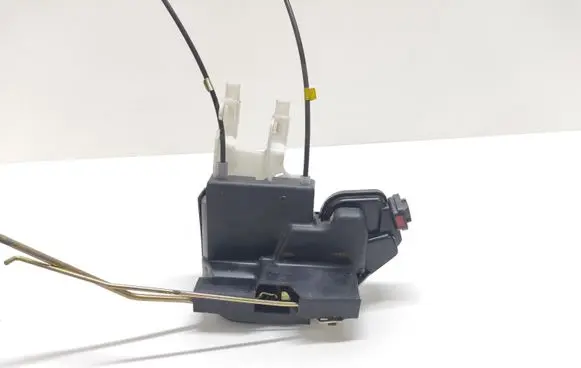 Hyundai Santa Fe Front door lock