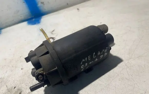 Renault Megane II Fuel filter housing 8200780958