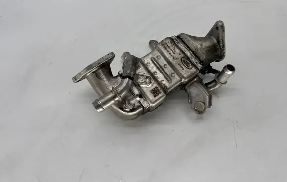 Jaguar XE EGR valve cooler M4D39F464AC