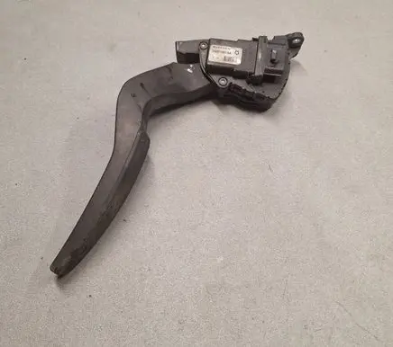 Chrysler 300 - 300C Accelerator throttle pedal 04861681AA 6PV93390000