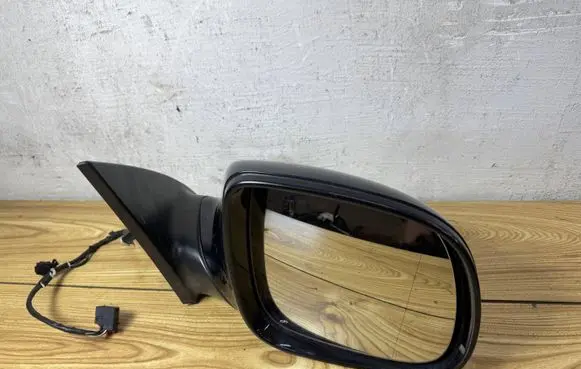 Audi Q7 4L Front door electric wing mirror 