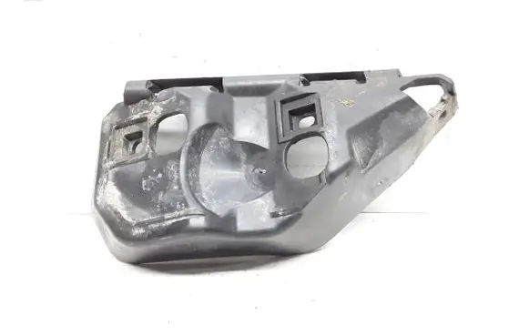 Volvo V50 Front bumper mounting bracket 31265397