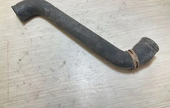 Mercedes-Benz Sprinter W906 Engine coolant pipe/hose A6395014382