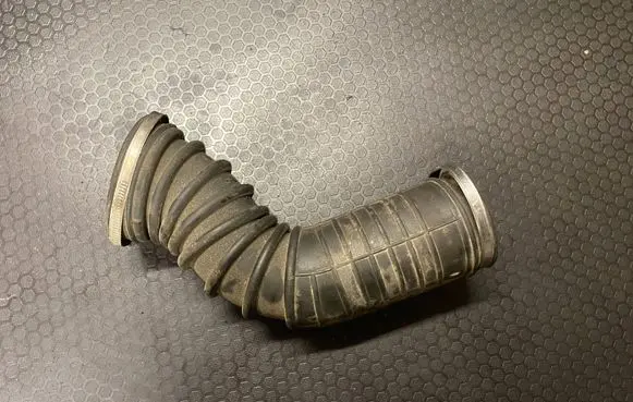 Ford Fiesta Intercooler hose/pipe 96MF-96623-AE
