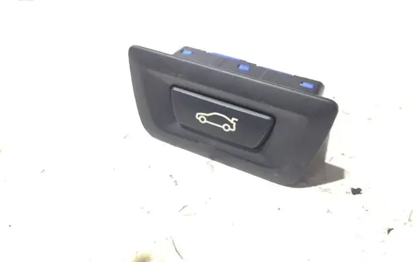 BMW 2 F45 Tailgate/boot open switch button 927511902
