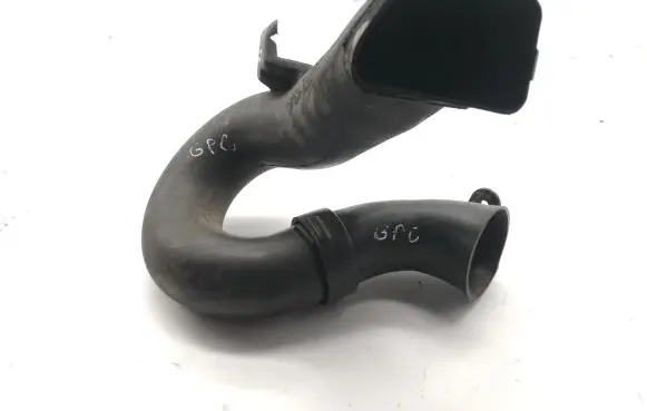 Toyota Verso-S Air intake duct part 177520R010