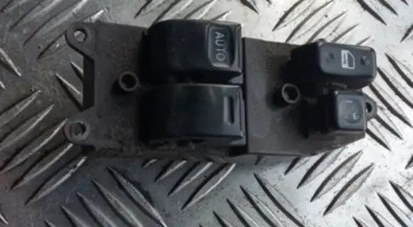 Toyota Yaris Electric window control switch 0114S27