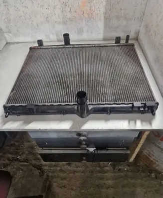 Citroen C5 Coolant radiator 9687359980