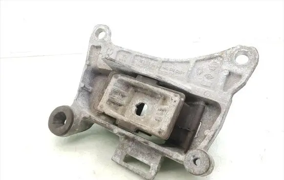Renault Scenic III - Grand scenic III Engine mounting bracket