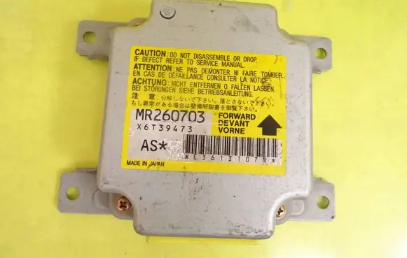 Mitsubishi Lancer Airbag control unit/module MR260703 X6T39473