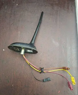 Mercedes-Benz B W245 Aerial GPS antenna A1698202875 099201033728