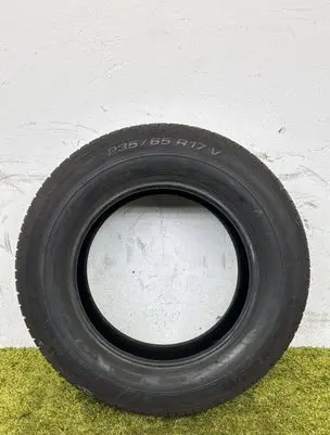 Mercedes-Benz R AMG W251 R17 summer tire 