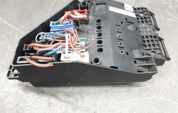 Land Rover Freelander Fuse box set YQE103520