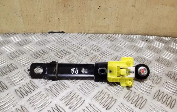 Hyundai ix35 Seat belt adjustment rail 