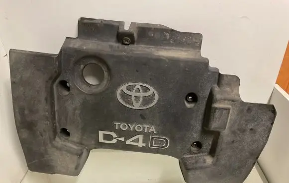 Toyota Corolla Verso E121 Engine cover (trim)