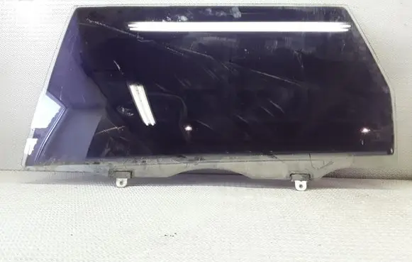 Toyota Avensis Verso Rear door window glass