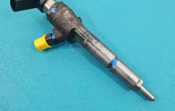 Ford C-MAX I Fuel injector 4M5Q-9F593-AD IMPRK1532008