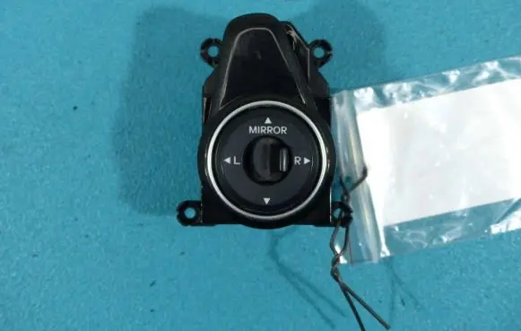 Hyundai i40 Electric window control switch 39R480-1230 IMPRK888755